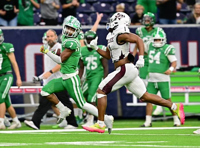 Silsbee vs Cuero December 2, 2022 Photo-Tom Dendy77